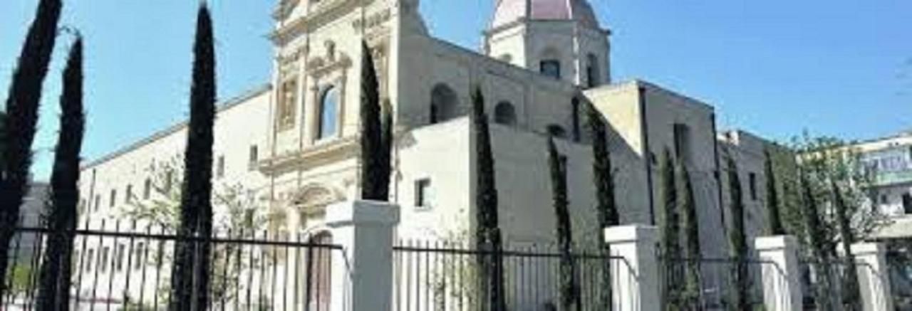 Manzoni House Apartment Lecce Bagian luar foto