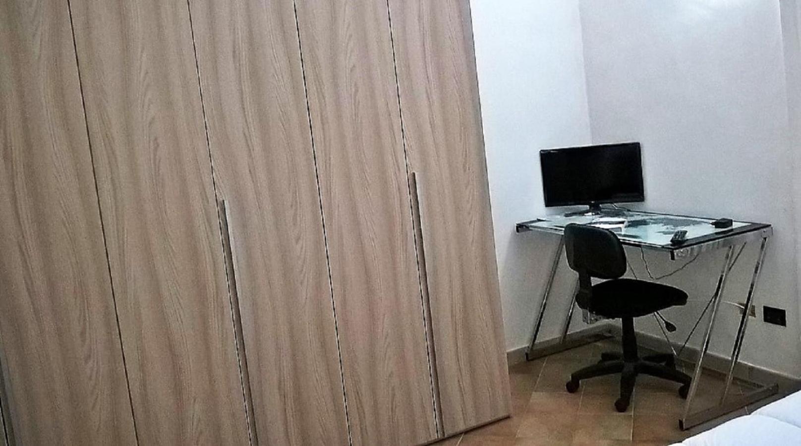 Manzoni House Apartment Lecce Bagian luar foto